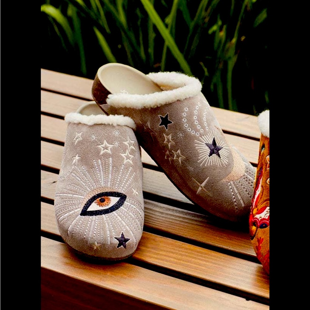 Brand New Johnny Was Celestial Fur Lined MulesSize 8